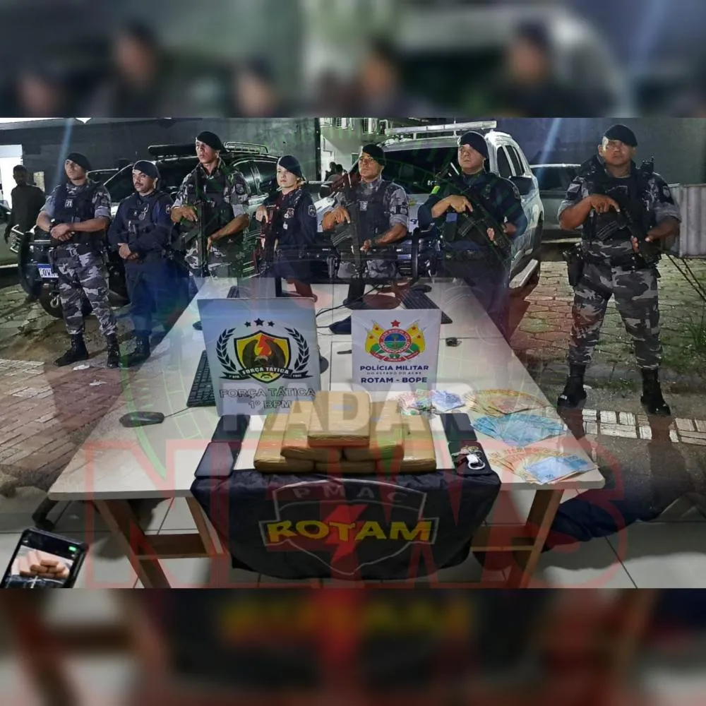Trabalho em equipe da Força Tática e ROTAM prende trio em veículo transportando seis tijolos de maconha em Rio Branco