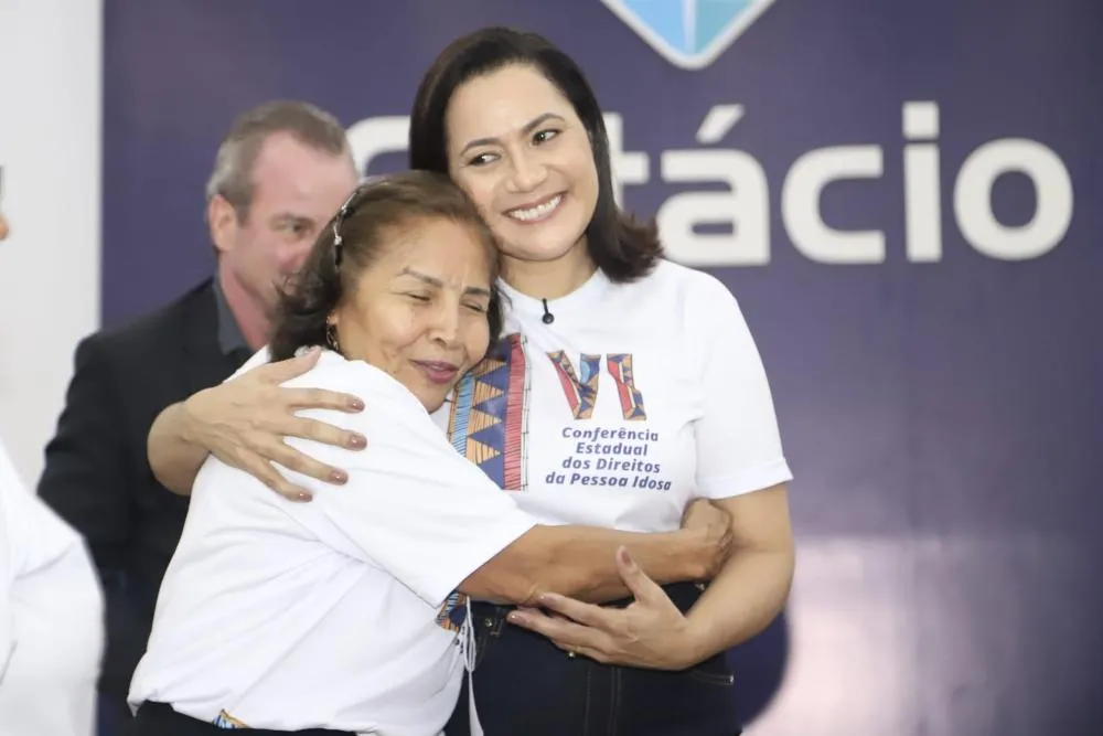 Mailza abre 6ª Conferência do Idoso